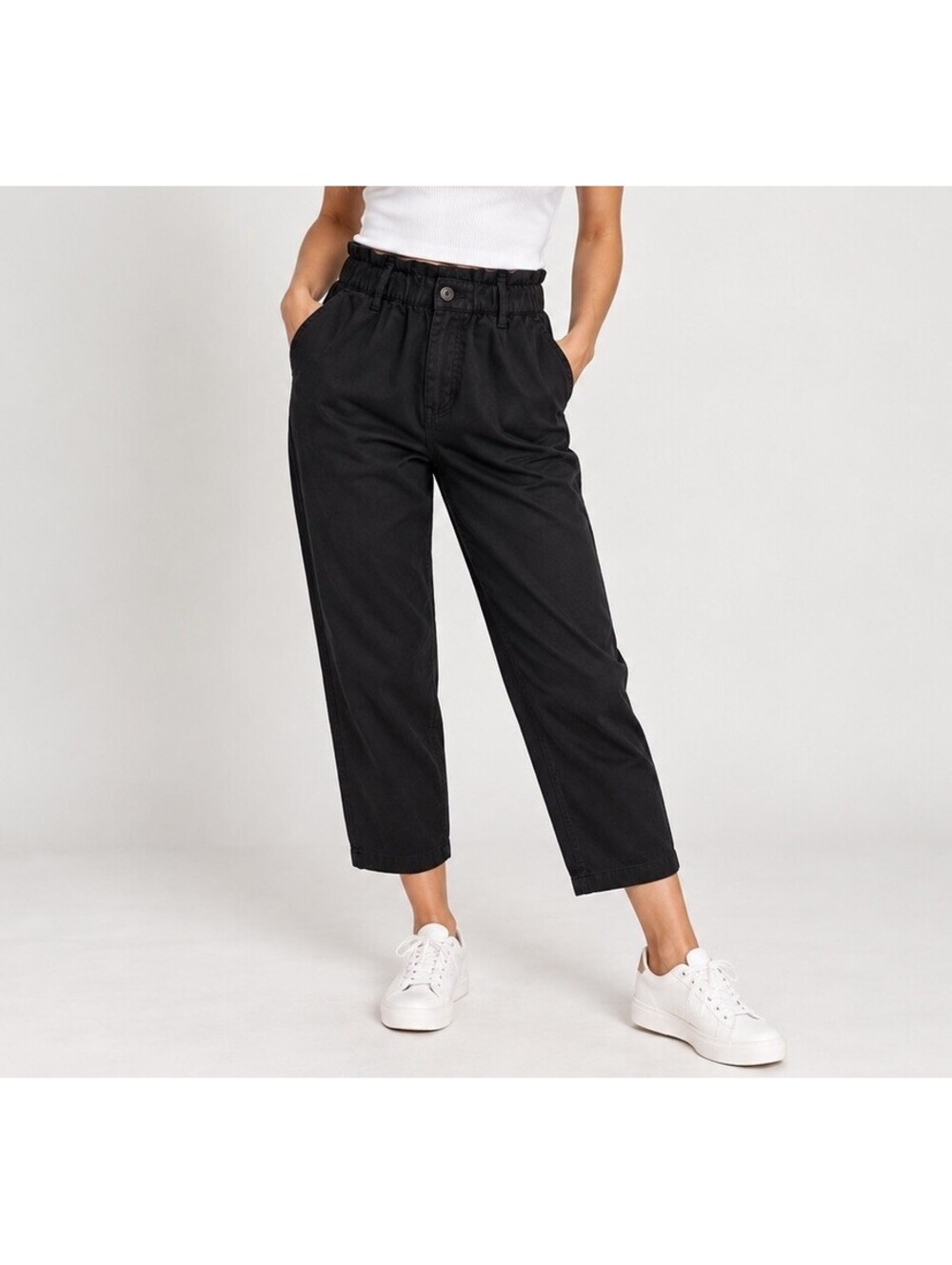 GAP Black Cropped Chino Pants Women’s M Paperbag Waist Tapered Utility Y2K Goth